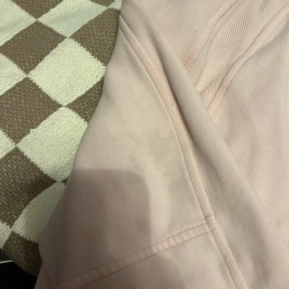 Lululemon Strawberry Milkshake Hooded Scuba - Picture 5 of 7